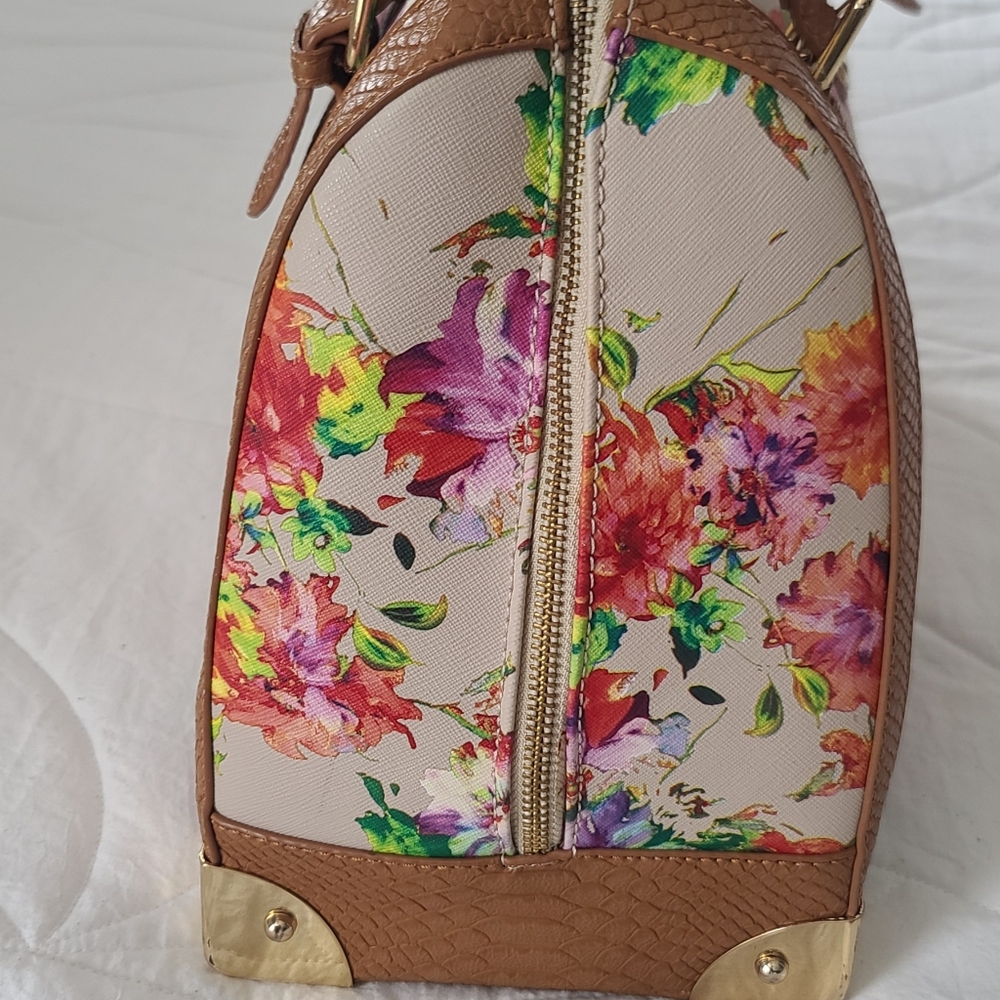 Multi-Color Floral Tote - Picture 3 of 6